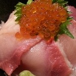 俵屋よさこいダイニング - 海鮮丼アップ　刺身は新鮮だが全く高知感がないね。　2016.3