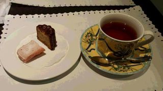 La Vie en Rose - 紅茶と小菓子