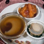 海老チリ・ふかひれ　など