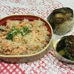 喜右衛門 - 鮭めし、チキンおむすび、肉味噌茄子