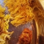 エパレット - アル・バジ
      細いジャガイモ。いい箸休め。