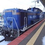 ダイニングカー　寝台特急　カシオペア - 函館から重連で牽引するDD51形ディーゼル機関車