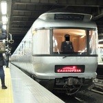 上野にバックでカシオペア入線