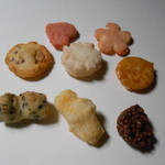 播磨屋本店 - 8種類入っております。