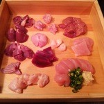 熊の焼鳥106 - 鶏刺し１２種盛