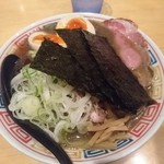 麺ハウス こもれ美 - 特製煮干しそば（￥1.050）デカイチャーシュー4枚隠れています♪