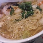 天津飯店 - 麺は、細麺