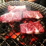 焼肉ウルフ - ハラミ。厚みがあってひじょーに美味しい。