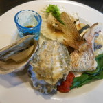 ステーキ・洋食のTANTO屋 - 明石鯛とスズキのポワレ　2016.3