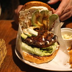 THE BURGER STAND FELLOWS - B.B.Q.アボカド バーガー