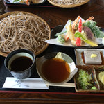 Teuchi Soba Maie - 天もり、大盛り、1200円＋？円。そば豆腐はデフォで付いてきます(^_^)