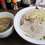 博多麺業 島系 - 博多つけ麺680円。