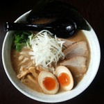 支那そば 無双庵 - 限定麺・無双のドロニボそば880円大盛80円増／28年3月