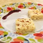 エパレット - サフランタップリのデザートパニール