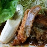 お食事処 ぼんち - 食べ進んで行ったら上からバナナが滑り落ちてきました