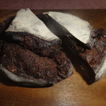 ル・シュクレクール 岸部 - カカオのパン（期間限定）