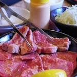 肉御殿 - 焼肉定食（カルビ＆ロース）