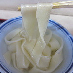 長生うどん - 幅広厚み有り。