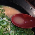 ラーメン 峰味 - ラーメン(650円)スープ