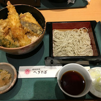 新潟名物 布のり蕎麦とおいしい酒菜 きなせや. 赤坂割烹店 - 