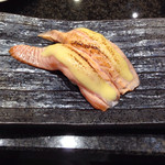 沼津魚がし鮨 - サーモンチーズ炙り