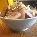 ラーメン荘 夢を語れ - 豚ラーメン（880円）