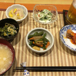 ゆるり - 豪華『お通し』と『味噌汁』