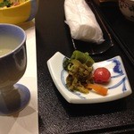 滝と蕎麦の宿 瀧見館 - 食前酒、香の物