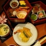 和食処　白梅亭 - 2700円(税別)のお料理です。