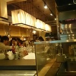 YONA YONA BEER WORKS - 店内