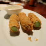 存じやす　極 - 大谷のアスパラガスを庄内の豚肉で巻いてあります