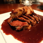 ソースが絶品の鴨肉