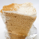 ラ・ファミーユ - シナモンのシフォン