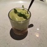 Point - カニのジュレとアスパラガスのムース