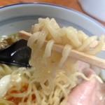 まる政 - 縮細麺コシがあり旨いと思う