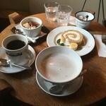 Mozart - 左から、ぶれんど、ババロア、カフェオレ、ロールケーキ