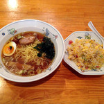 大珍飯店 - ラーメン＋半チャーハンセット700円