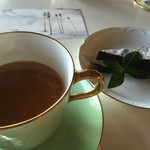 time&space 愛宕下 - ミルクティー(お菓子付き)800円