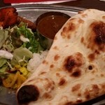 アンジュナ - プレートタイプのタンドールペア(1200円)