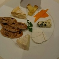 ブラッスリー エディブル - チーズ盛合せ