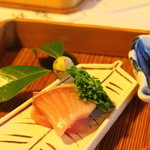 望洋樓 - お造りのぶり　今年は氷見が大不漁なので、佐渡のものです