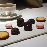 レストラン リューズ - 茶菓子