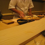 Sushi Kissui - 大将の仕事の様子