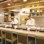 Chiyoda Yoshinozushi - 熟練の職人が本物のお寿司を堪能させます。