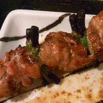 もつ焼き じんちゃん - アゴ