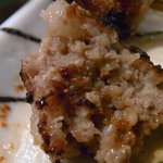 もつ焼き じんちゃん - 肉塊からたたいたツクネ