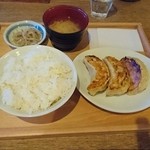 あおぞら銭函3丁め - 三粒餃子定食