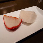 ビンゴ - 赤蕪の酢漬け