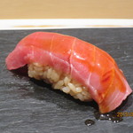 鮨 なかや - 中トロ(背）