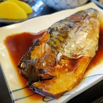 大阪屋食堂 - 鯖の煮付け（アップ）